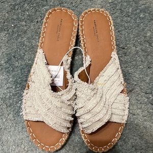 NWT American Eagle Sandals